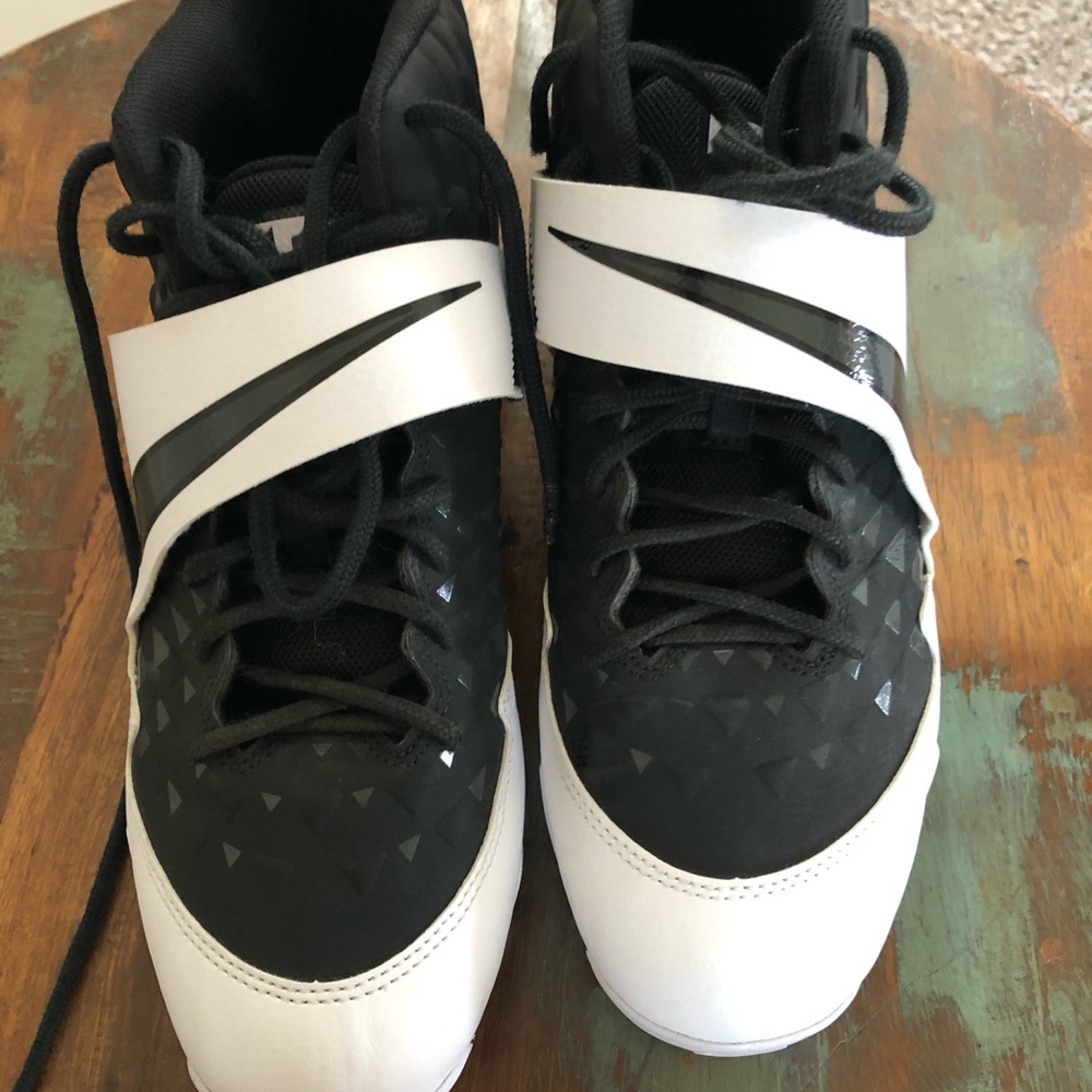 NWOT Nike Fastflex Trout Baseball Cleats